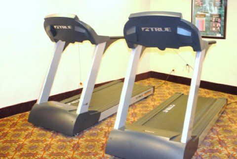 Holiday Inn Express Уотърбъри Екстериор снимка